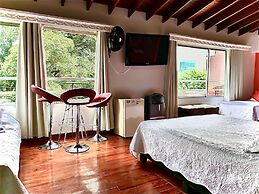 Lleras Premium Hotel