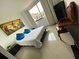 Lleras Premium Hotel