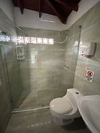 Lleras Premium Hotel