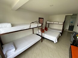 Lleras Premium Hotel