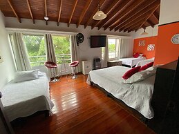 Lleras Premium Hotel