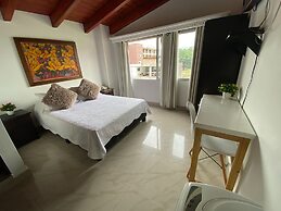 Lleras Premium Hotel