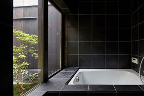 YADORU KYOTO HANARE Washi No Yado