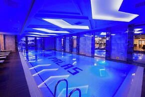 Karpalas City Hotel & Spa