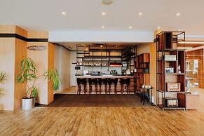 Karpalas City Hotel & Spa