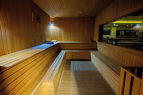 Karpalas City Hotel & Spa