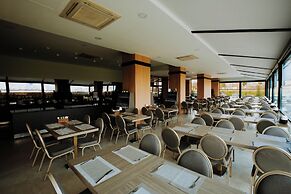 Karpalas City Hotel & Spa