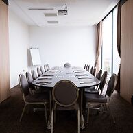 Karpalas City Hotel & Spa