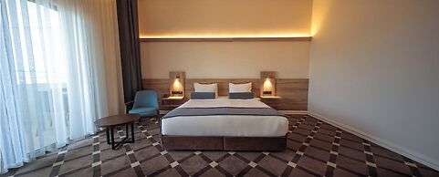 Karpalas City Hotel & Spa