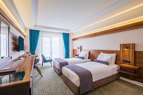 Karpalas City Hotel & Spa