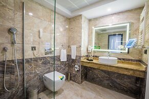 Karpalas City Hotel & Spa