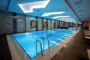 Karpalas City Hotel & Spa