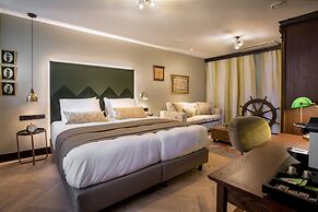 The Hendrick's Hotel