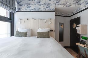 The Hendrick's Hotel