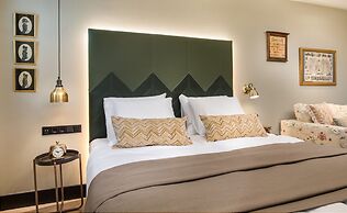 The Hendrick's Hotel