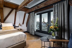 The Hendrick's Hotel