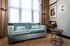 The Hendrick's Hotel