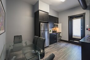 Applewood Suites - West Queen West Loft