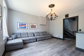 Applewood Suites - West Queen West Loft