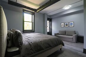 Applewood Suites - West Queen West Loft