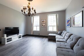 Applewood Suites - West Queen West Loft