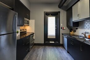 Applewood Suites - West Queen West Loft