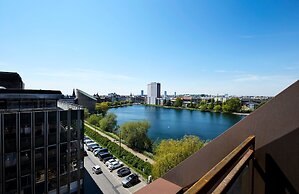 Steel House Copenhagen - Hostel