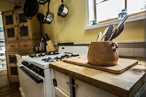Taos Goji Farm & Eco-Lodge Retreat