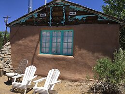 Taos Goji Farm & Eco-Lodge Retreat