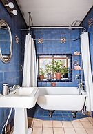 Taos Goji Farm & Eco-Lodge Retreat