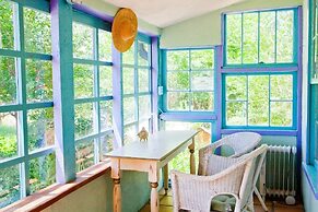 Taos Goji Farm & Eco-Lodge Retreat