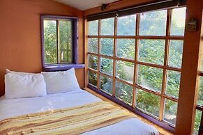 Taos Goji Farm & Eco-Lodge Retreat