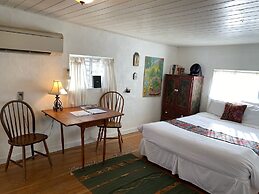Taos Goji Farm & Eco-Lodge Retreat