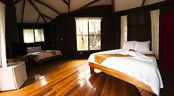 Manuel Antonio Hostel Resort