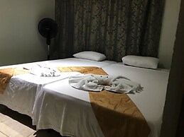 Manuel Antonio Hostel Resort