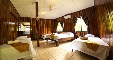 Manuel Antonio Hostel Resort