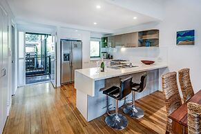 Shoreline Apartments