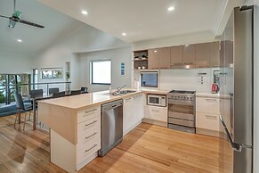 Shoreline Apartments