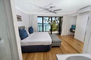 Shoreline Apartments