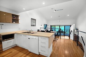 Shoreline Apartments