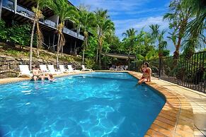 Shoreline Apartments