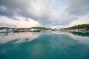 Shoreline Apartments