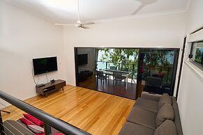 Shoreline Apartments