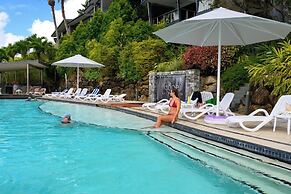 Shoreline Apartments