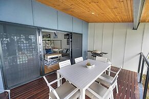 Shoreline Apartments