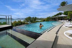 Shoreline Apartments