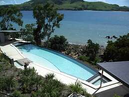 Shoreline Apartments