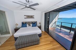 Shoreline Apartments