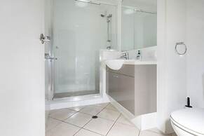 Shoreline Apartments