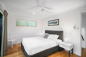 Shoreline Apartments